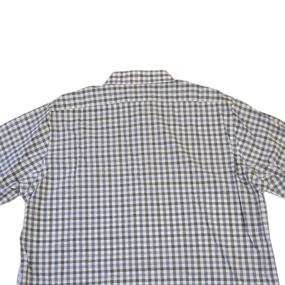 Van Heusen Plaid Button Down Size 32/33 - Picture 6 of 10